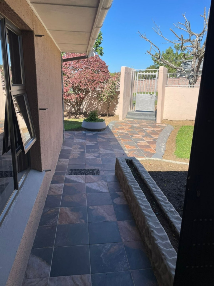 3 Bedroom Property for Sale in Amalinda Eastern Cape